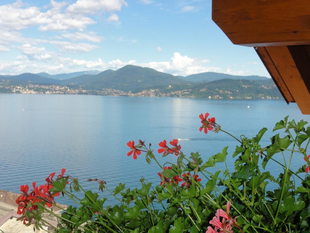 Casale Fe-Wo - Appartamenti Con Vista Lago カンネロ・リヴィエーラ 部屋 写真