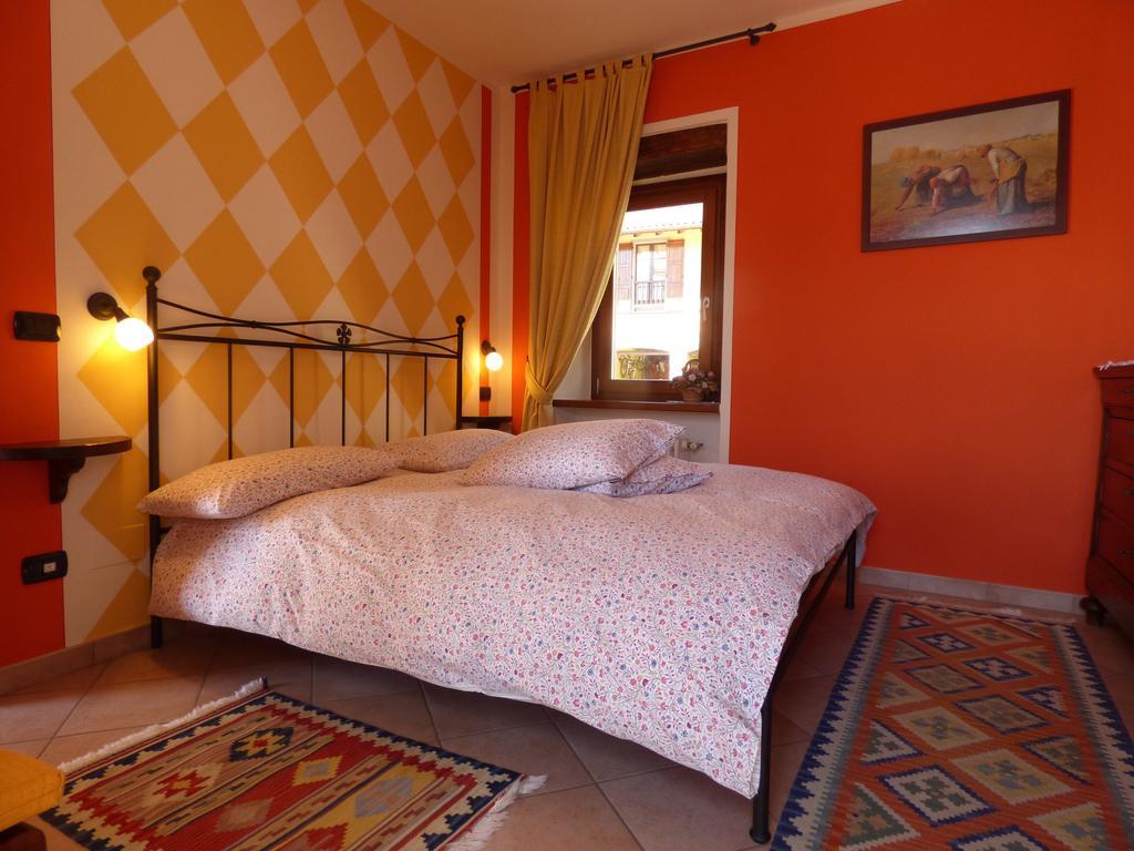 Casale Fe-Wo - Appartamenti Con Vista Lago カンネロ・リヴィエーラ 部屋 写真