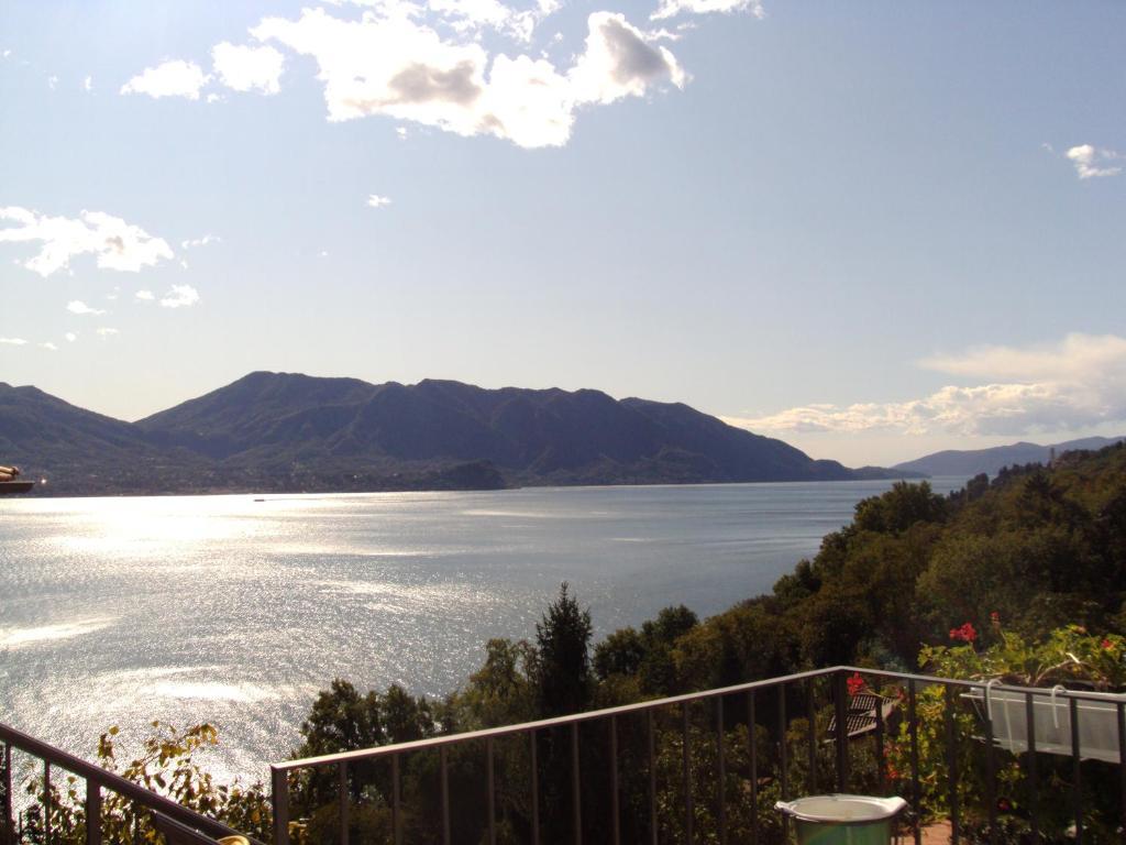Casale Fe-Wo - Appartamenti Con Vista Lago カンネロ・リヴィエーラ 部屋 写真