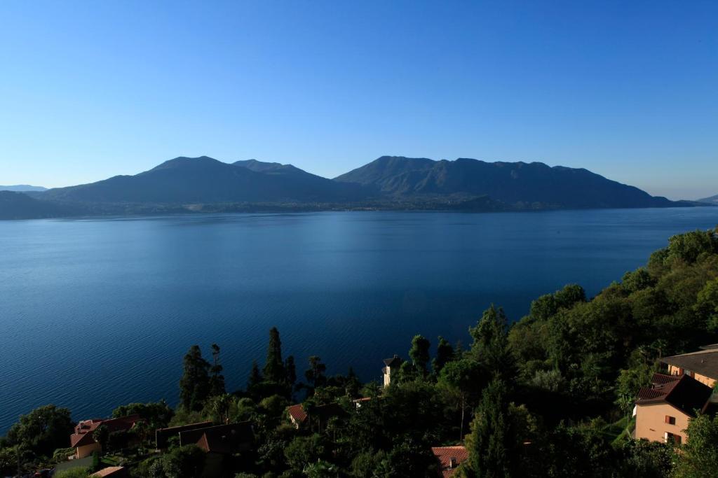 Casale Fe-Wo - Appartamenti Con Vista Lago カンネロ・リヴィエーラ 部屋 写真