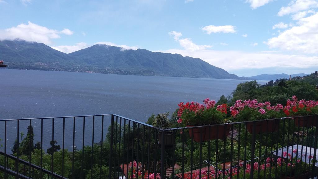 Casale Fe-Wo - Appartamenti Con Vista Lago カンネロ・リヴィエーラ エクステリア 写真