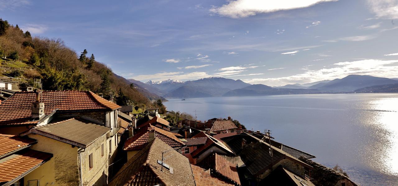 Casale Fe-Wo - Appartamenti Con Vista Lago カンネロ・リヴィエーラ エクステリア 写真